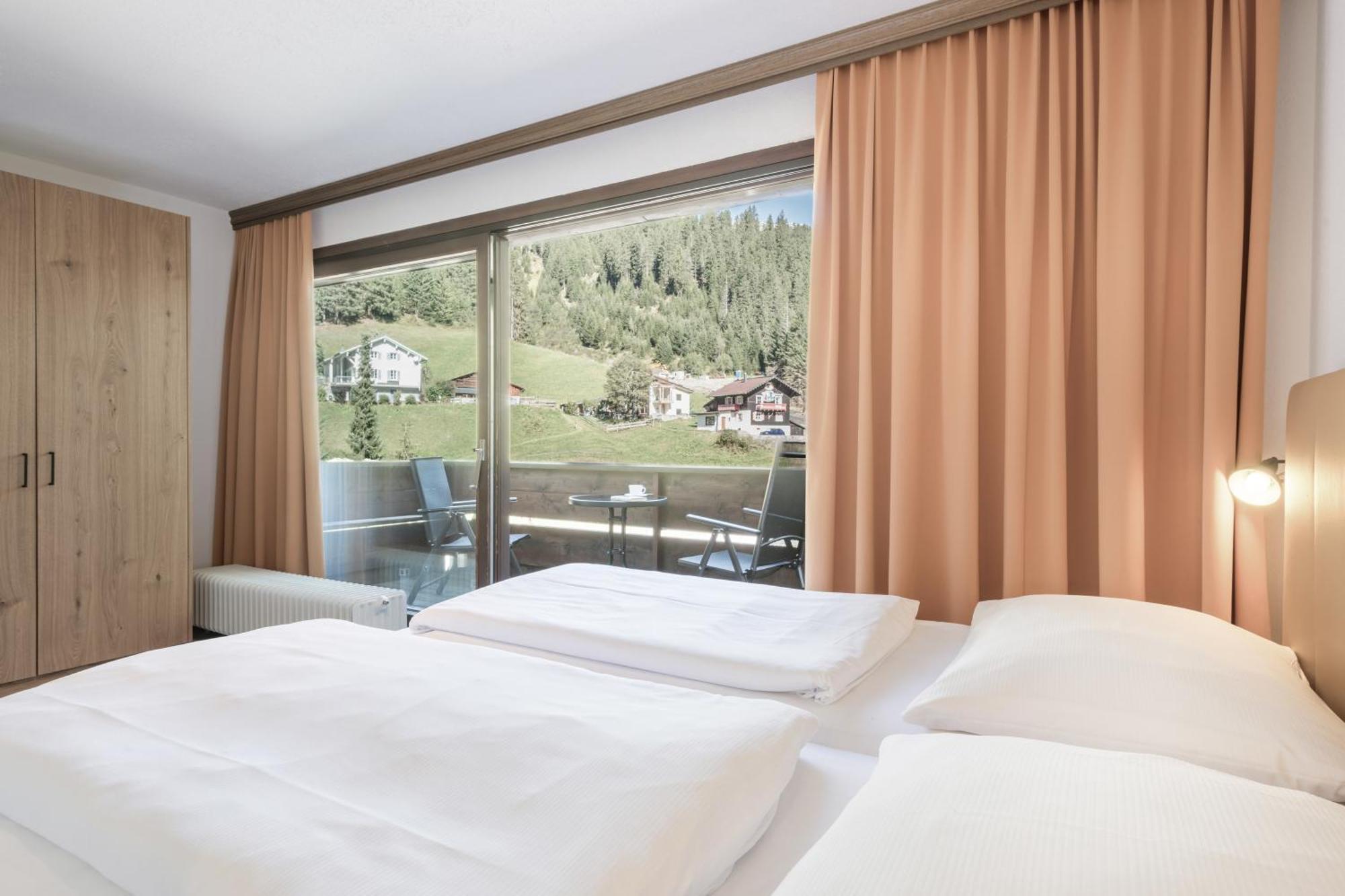 Haus Gariella Apartment การ์กเอลเลิน ภายนอก รูปภาพ